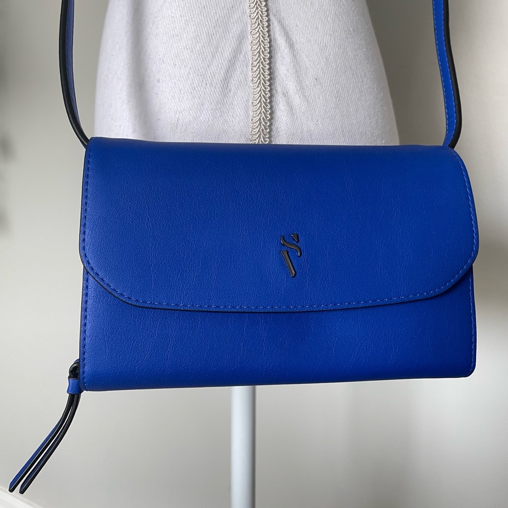 Simply Vera Vera Wang Signature Mini Crossbody
